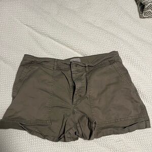 Universal Thread Tan Cargo Shorts